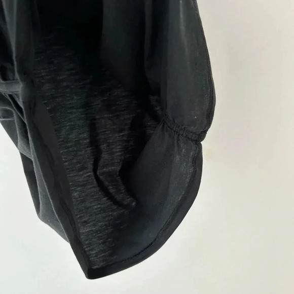 Lululemon turtleneck  sleeveless crop top - Picture 9 of 9